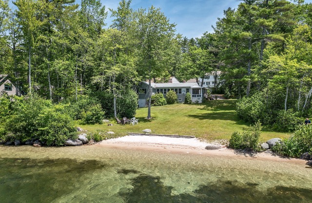 Winnipesaukee Home PLUS Apartment For 10 Beach Dock Sunsets