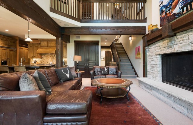 Winter Dates Available! Glorious Cottage, Silver Star #15, with Private Hot Tub
