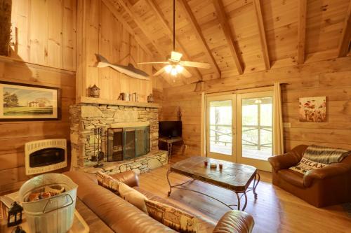 Winter Hiking and Hot Tub Soaks! Marion Mtn Cabin