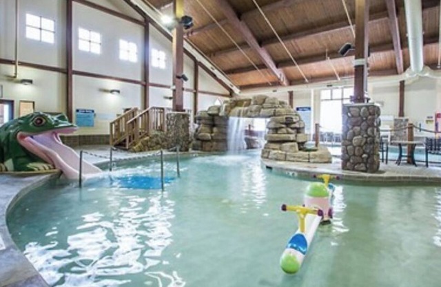 Wisconsin Dells - Christmas Mountain Village 2 Bedroom Cottage