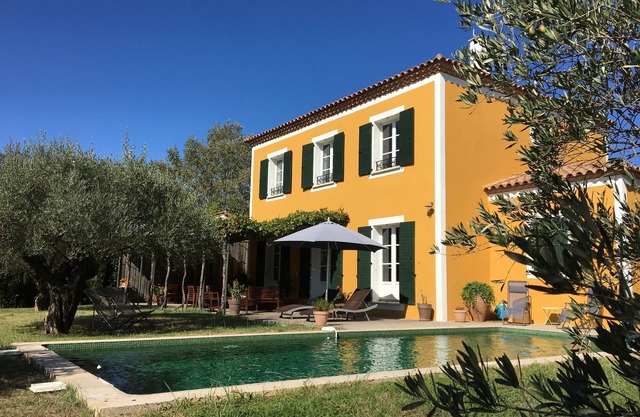 with private pool and large garden planted with century-old olive trees
