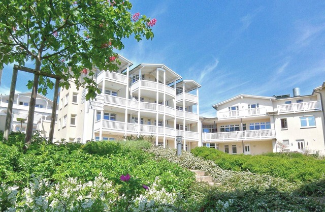 With sea view and balcony, use of swimming pool and sauna - Sea view apartment 34