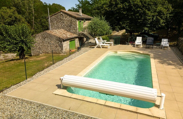 Wonderful private villa for 5 people with WIFI, private pool and TV
