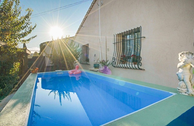 Wonderful private villa for 4 people with private pool, A/C, WIFI, TV, terrace and pets allowed