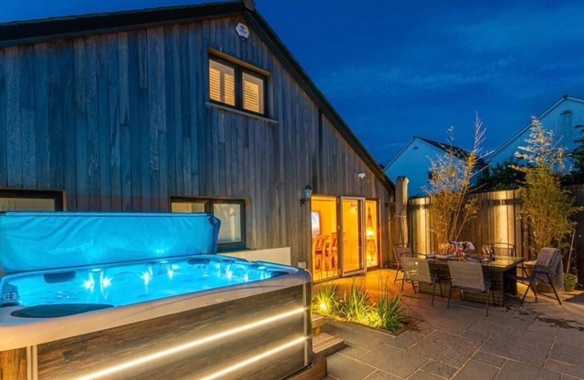 Wonderful home village location close to Port Isaac and Rock