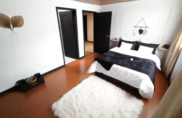 Wonderful House so close to the Mall Unicentro