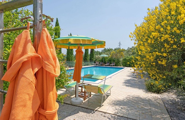 Wonderful villa with private pool, hot tub, A/C, WIFI, TV, terrace, pets allowed and panoramic .