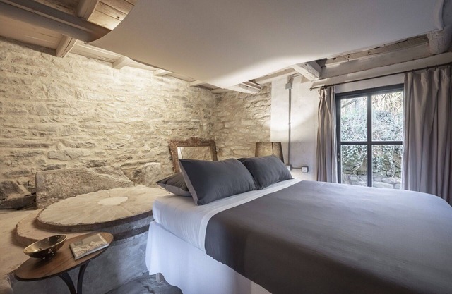 Wonderful private villa for 12 people with A/C, private pool, WIFI, TV and patio