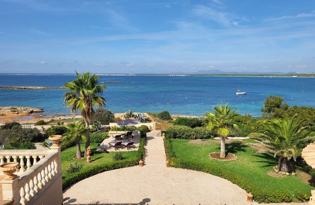 Wonderful private villa for 6 people with WIFI, A/C, TV and terrace