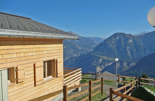 Wonderful private villa for 6 guests with WIFI, TV, terrace, pets allowed and panoramic view