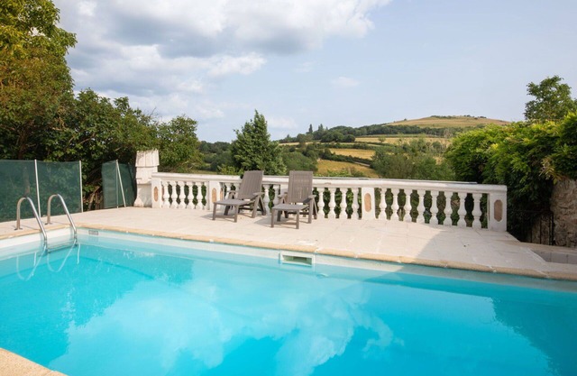Wonderful private villa for 4 people with private pool, WIFI, TV, patio and panoramic view