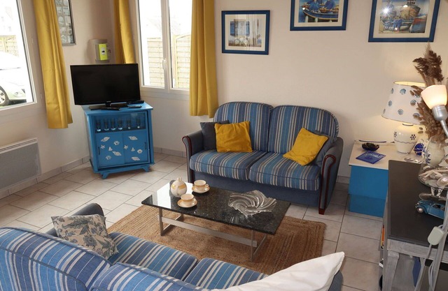 Wonderful private villa for 2 guests with TV, terrace and parking