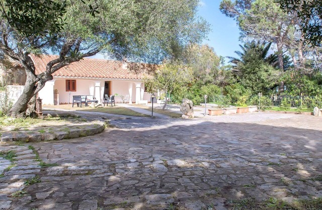Wonderful private villa for 6 people with WIFI, TV, patio and pets allowed