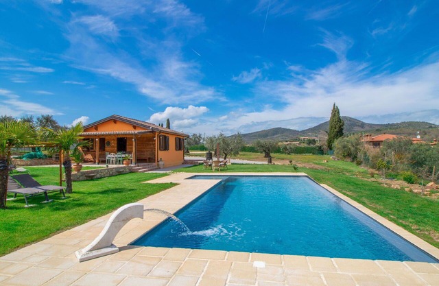 Wonderful private villa for 4 guests with WIFI, A/C, private pool, TV and balcony
