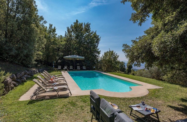 Wonderful private villa with private pool, WIFI, TV, terrace, panoramic view, close to San Gimignano