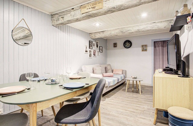 Wonderful villa for 6 people with WIFI, A/C and TV