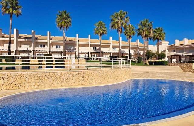 Wonderful villa for 4 people with pool, WIFI, A/C, TV and terrace