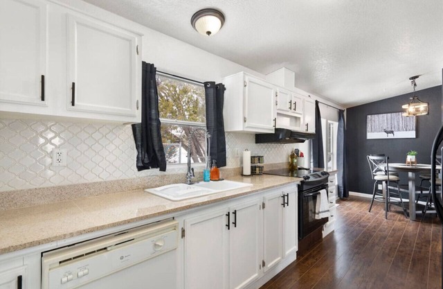 Wonderland in Williams|Scenic Views |EscapetheCity