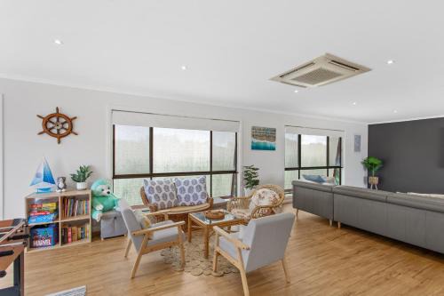 Woolamai Haven - Family Retreat near San Remo & Surf