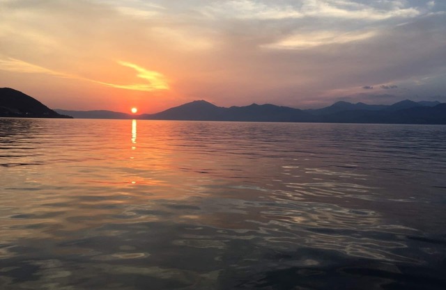 Wow! Amazing ! Secluded beachfront getaway sunset views