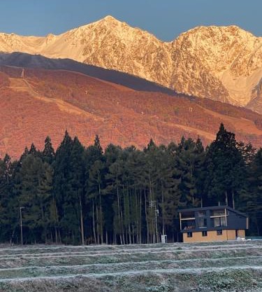 Yamaemi, Spacious luxury chalet 5br, onsen bath