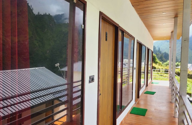 Yamunotri Heli Resort