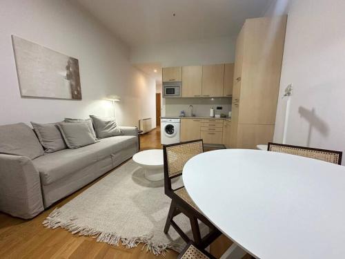 YBH Puerta del Sol 11