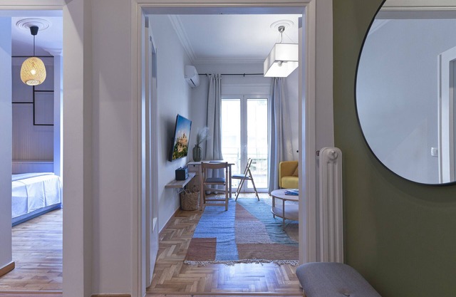 Ydras24- Fully renovated apartment in Kypseli
