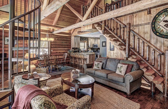 Yellow Birch Lodge - Private Vacation Rental Home
