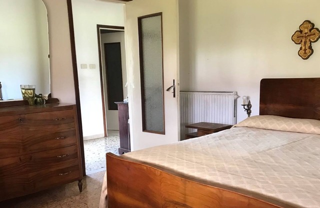 Yellow Villa in Lunigiana-Tuscany