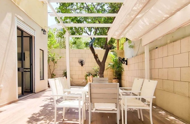 Yona Hanavi Mmimosa - Two Bedroom Apartment, Sleeps 4