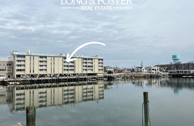 You can enjoy summer in this just newly renovated 2 bedroom, 1 bath, bay front condo.