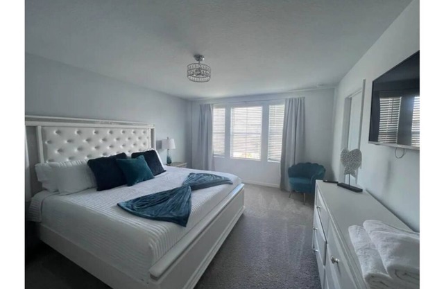 Your house 20 minutes from Disney, with pool area