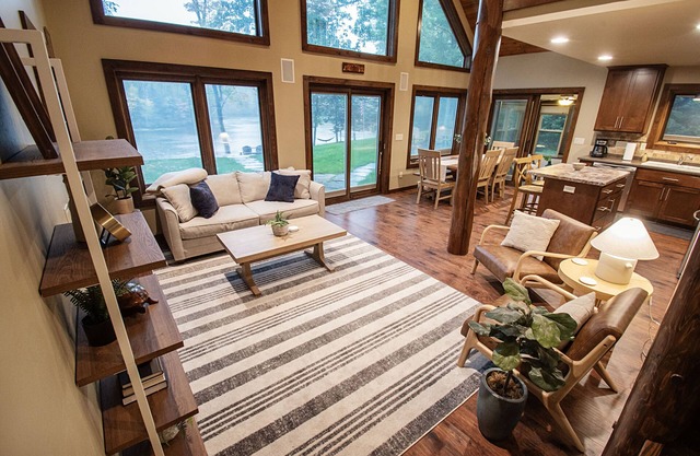 Your Northwoods Getaway! Modern Lake Home in Townsend w/ Hot Tub. Sleeps 16+