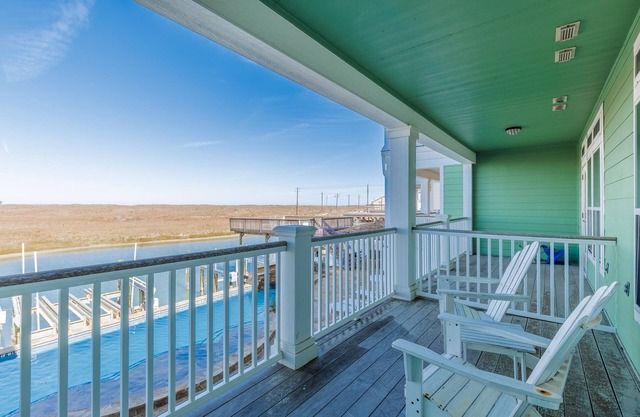Your Private Escape with Endless Views & Coastal Luxury