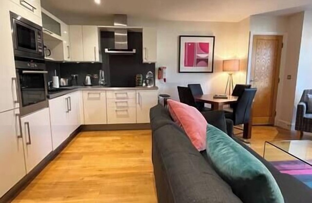 Your Space Apartments - The Hamilton's, Executive 1 Bedroom