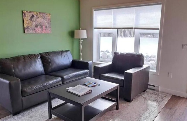 Yukon Hot Springs Villa #32