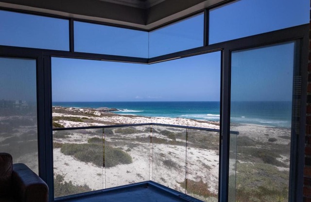 Yzerfontein Beach Accommodation