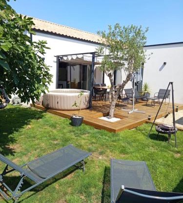 Zéphyr - Maison 3 Chambres avec jacuzzi - Proche aéroport et Nantes