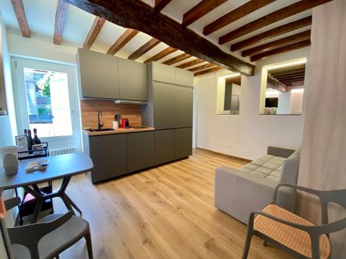 Zenone monolocale Reggio Emilia Historic Center