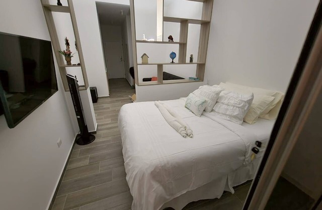 ZONA 13-Hermoso estudio frente al Aeropuerto