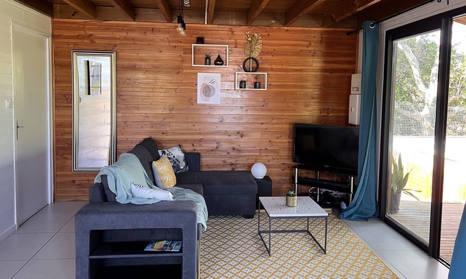 Bois d'Olives Other | À Proximité de la Plage et de St Pierre, Maison Avec Jacuzzi
