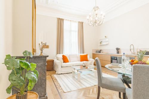 Upper Town Apartment | élégance du Quartier Européen