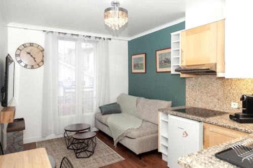 Les Puces de Saint-Ouen Apartment | Élégant appartement aux portes de paris