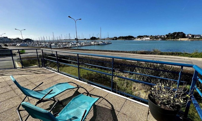 Etel Apartment | Étel - Appart 3P - 104m² - Terrasse, Wifi, Parking proche plage et port - FR-1-479-98