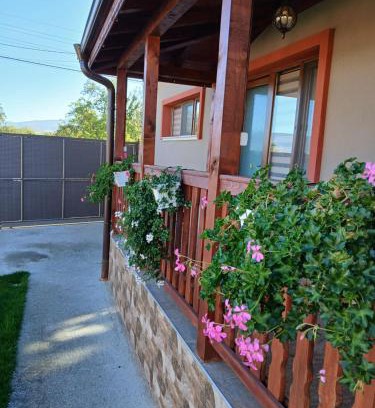 Sapareva Banya Villa | Къща за гости детелина - лина