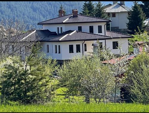 Smolyan House | Къща за гости МЕЧА СТЪПКА