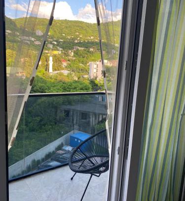 Imereti Apartment | Сдается двухкомнатная квартира с балконом в Гонио с прекрасным видом на горы