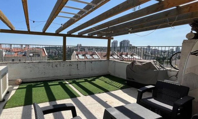 Jerusalem Apartment | דירה ל11 איש צמוד לעין כרם י-ם