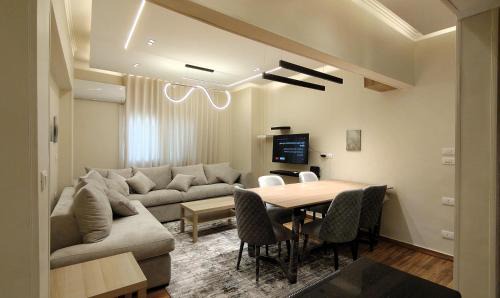 Zamalek Apartment | الزمالك شقة فندقية فاخرة -Zamalek Luxury Furnished apartment
